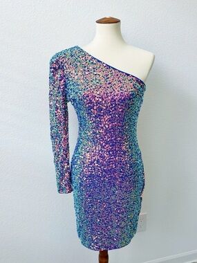 NEW Love & Lemonade One-Shoulder Iridescent Sequin Mini Dress - Cool Tone Size L